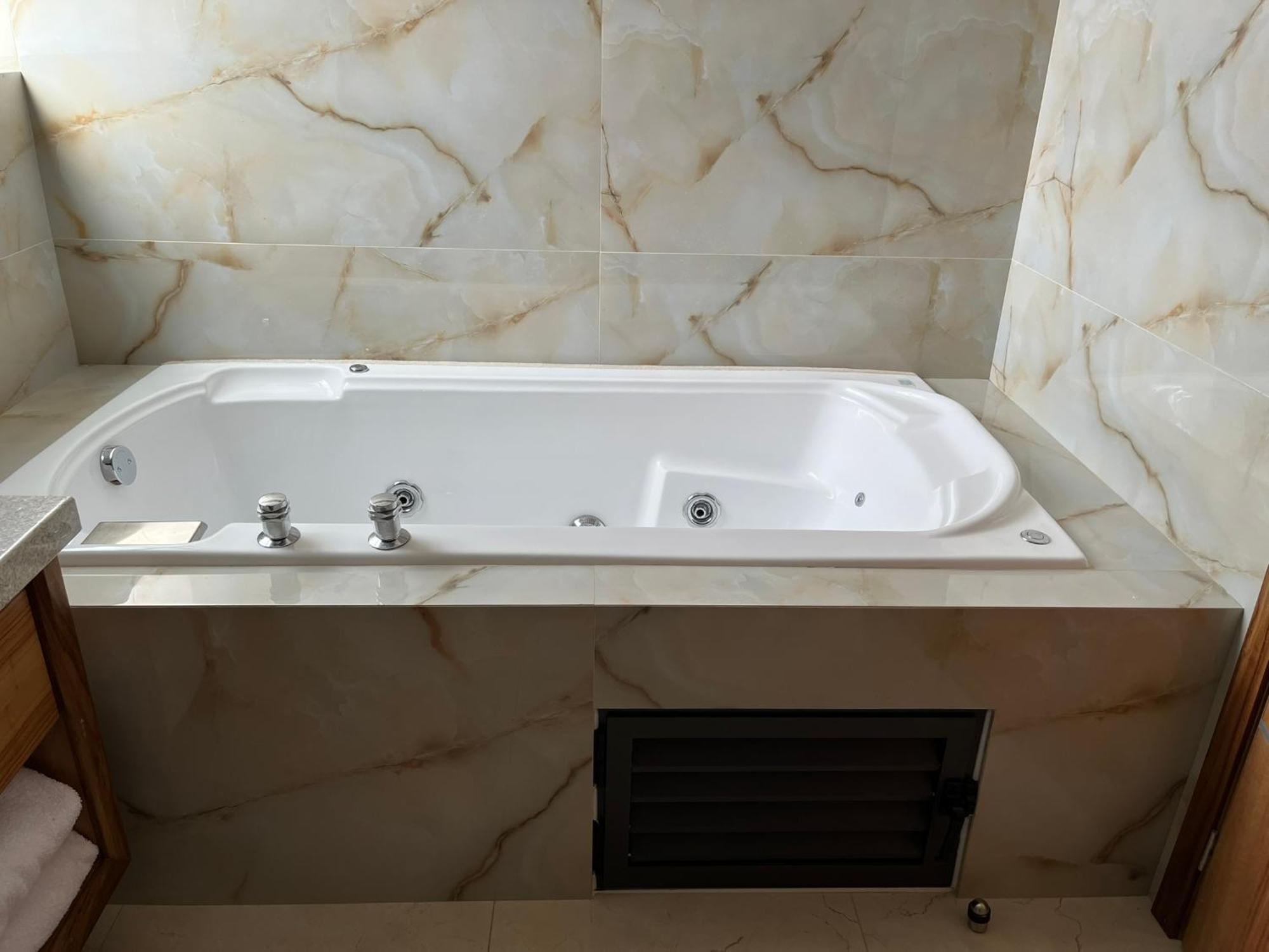 Hotel Cinco Diamantes Atotonilco El Alto Екстер'єр фото