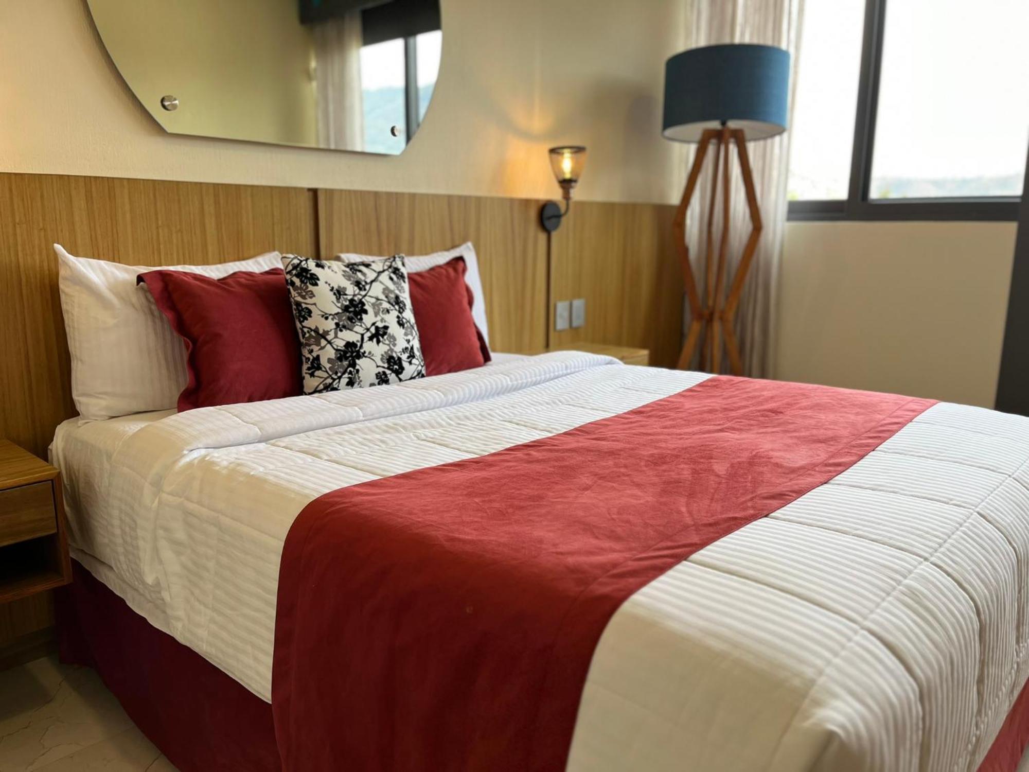 Hotel Cinco Diamantes Atotonilco El Alto Екстер'єр фото